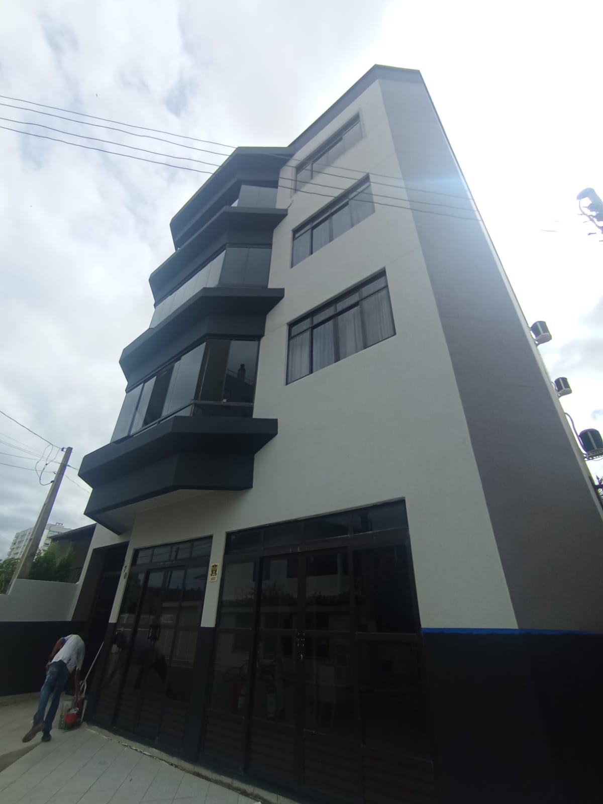 Fachada de prédio pintada pela Lamim Pinturas